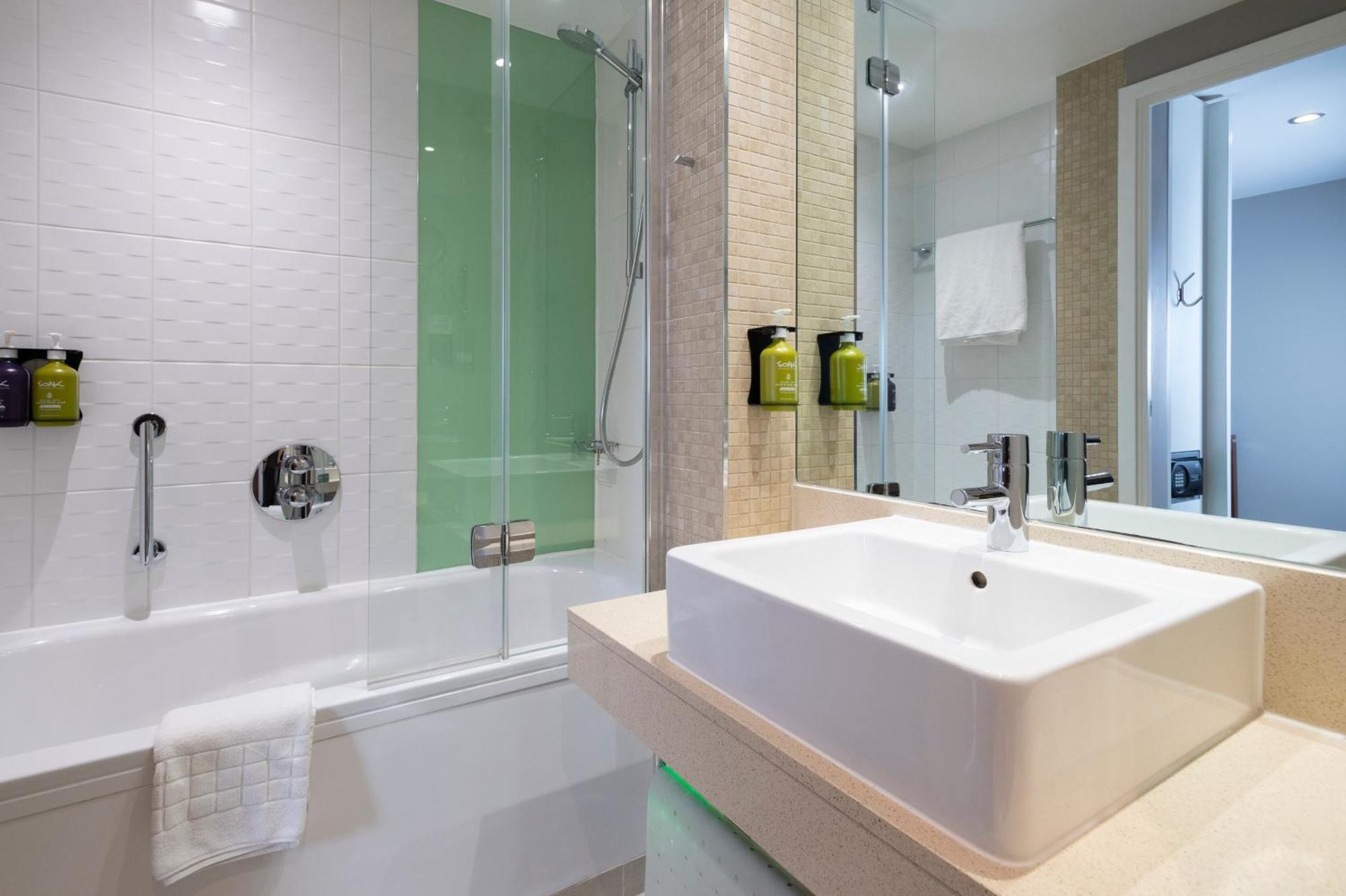 Holiday Inn Derby Riverlights By Ihg Экстерьер фото